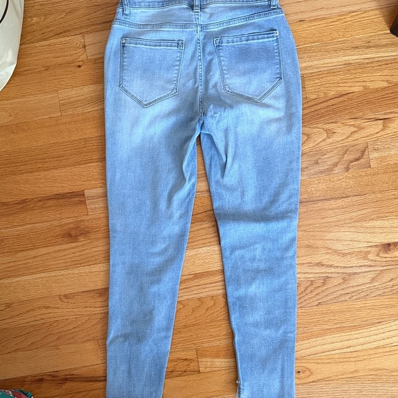 Kensie Blue Floral Skinny Jeans - Picture 3 of 4